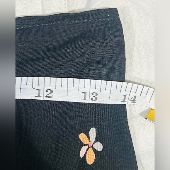 Express women’s skirt long size XS
14” waist fabric stretch fits small petite - Picture 11 of 11